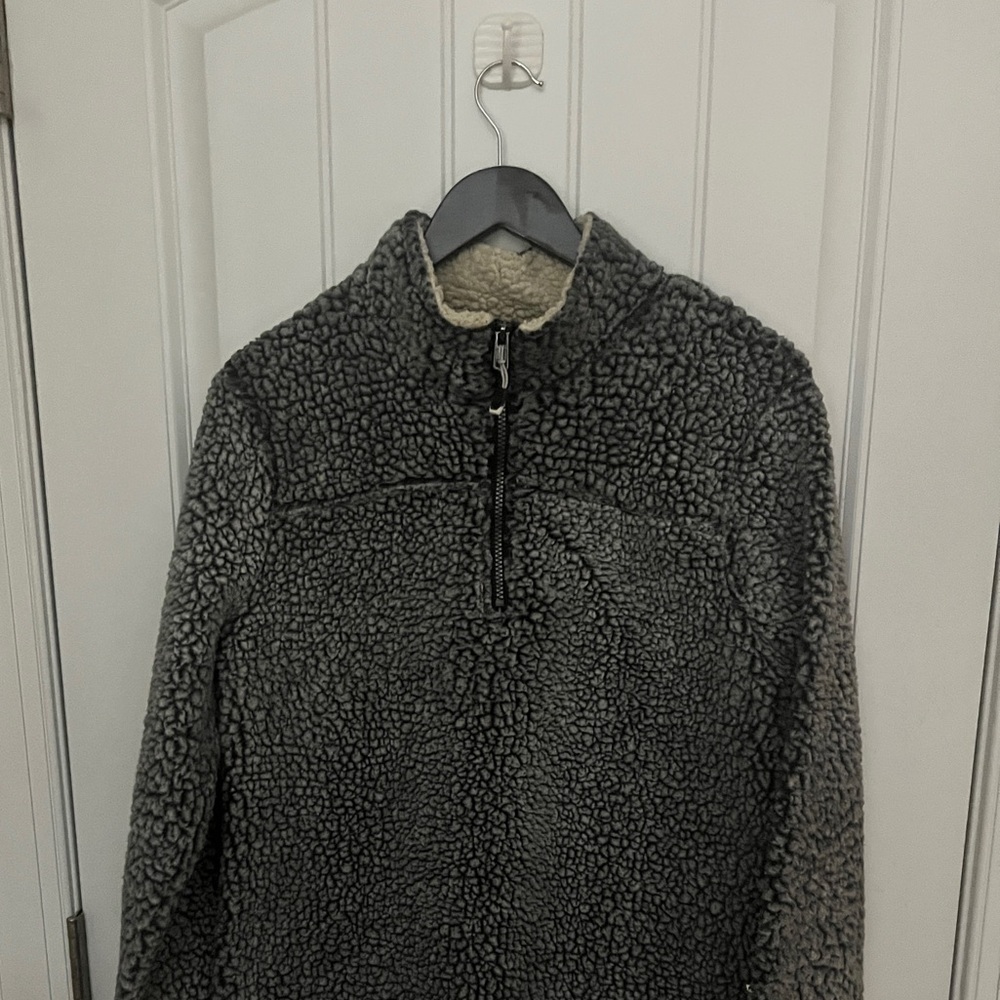 Women’s large gray fleece made by green tea never worn